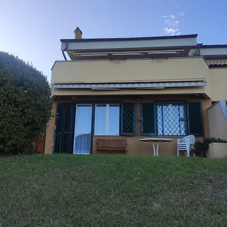 Apartament Il Giardino Sull'isola - - *